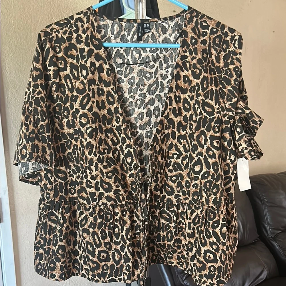 Vero Moda Black and Brown Leopard Print Blouse - Picture 2 of 7